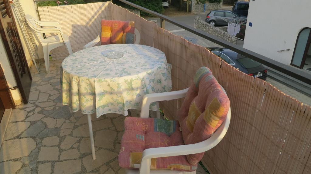 Apartment Josipa Malinska Ngoại thất bức ảnh