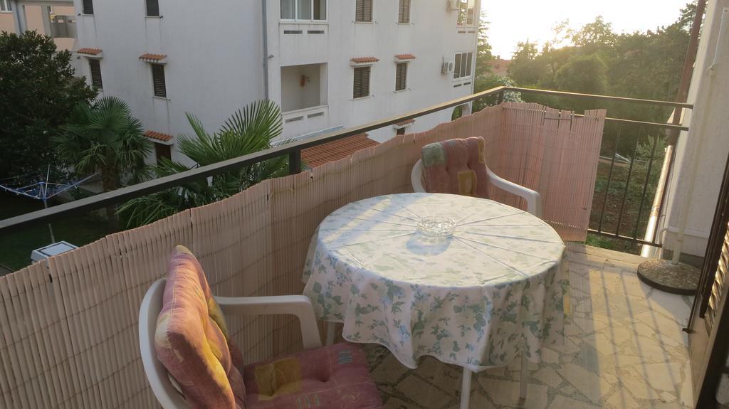Apartment Josipa Malinska Ngoại thất bức ảnh